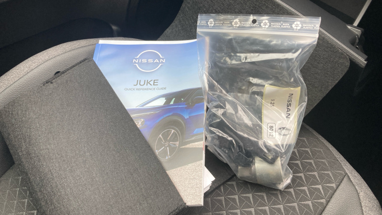 Nissan Juke 1.0 DiG-T N-Connecta 5dr Petrol Hatchback